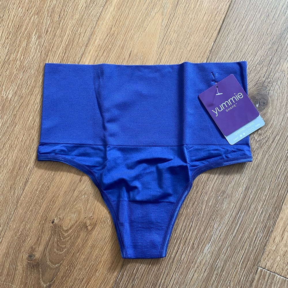 NWT Yummie Shaping Thong in Blueberry Sz S/M